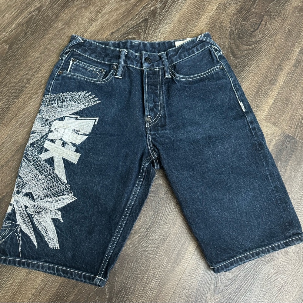 EVISU Designer Denim Japan. RARE AUTHENTIC EVISU denim shorts. Embroidered bird